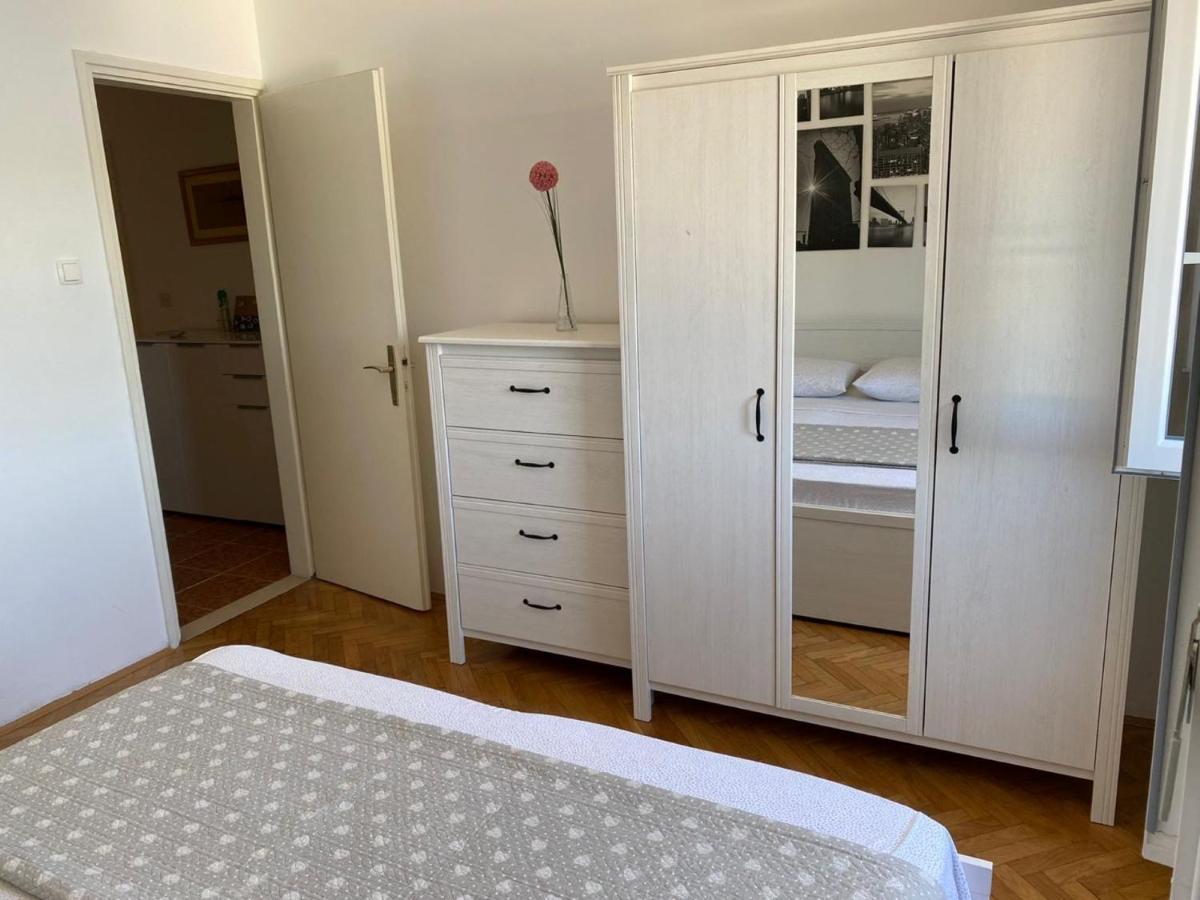 Apartments Barbaresko 鲁巴达 外观 照片
