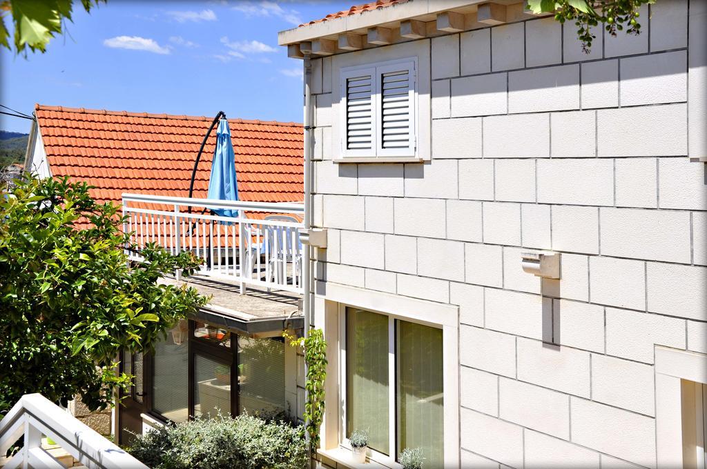 Apartments Barbaresko 鲁巴达 外观 照片